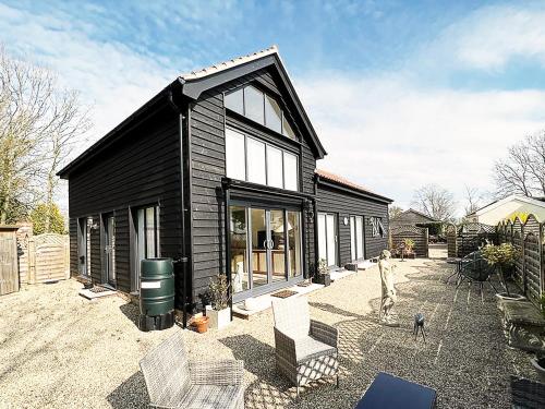 Gallery image of The Muse by The Suffolk Cottage Collection in Framlingham