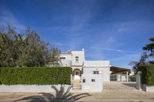 Villa at walking distance from center and beach!