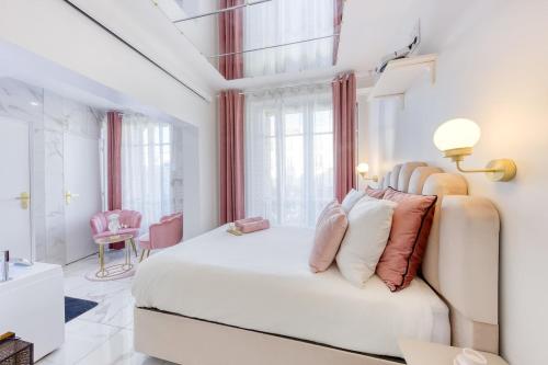 Katil atau katil-katil dalam bilik di Love Room Suite Jacuzzi