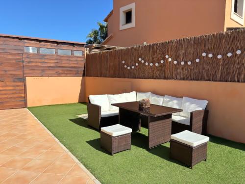 Villa Tarabilla with private pool & ocean views