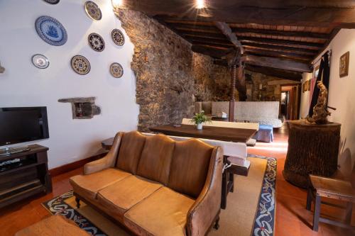TV a/nebo společenská místnost v ubytování Casa De Anquiao - Turismo de Habitação