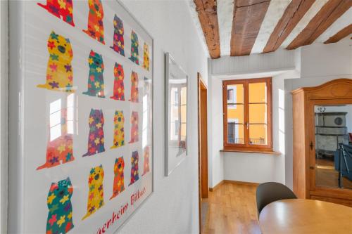 Φωτογραφία από το άλμπουμ του Appartement élégant dans le Château des Vidomnes σε Sierre