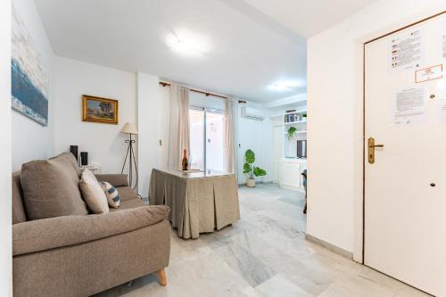 MalagaSuite Terrace & Parking Stay Fuengirola