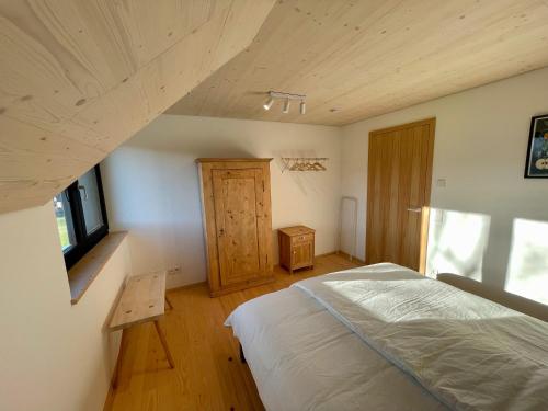 TV a/nebo společenská místnost v ubytování Ferienappartements Bayer