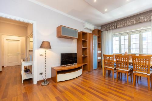 Altavilla by Rental in Rome