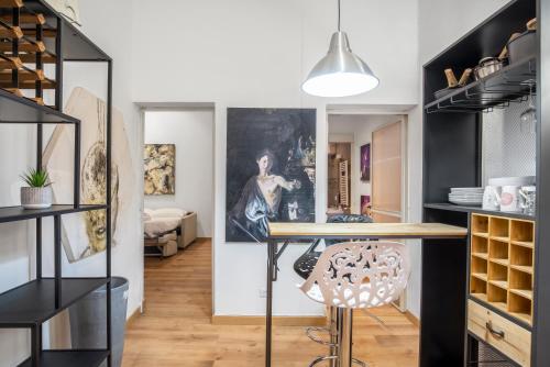 L'Arte Dei Sogni Apartment With Terrace- Trastevere District