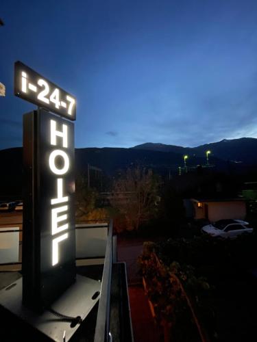 Fotografie z fotogalerie ubytování Long & Short Stay Hotel Bahnhof Ausserberg v destinaci Ausserberg