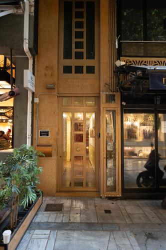 Tsakalof 10A Elegant Studio by Zeus Suites