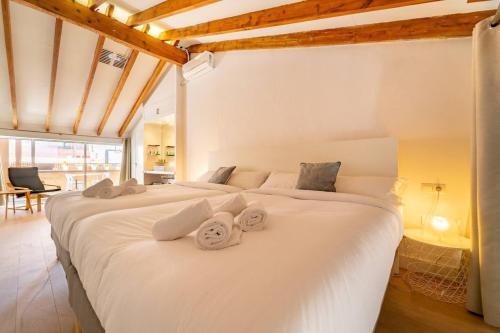 LovelyLoft Altamira Duplex