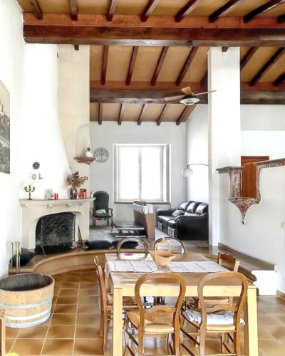 Maison élégante à Villalier avec Jacuzzi