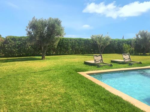 Kolam renang di atau dekat dengan Elegant Villa in Marrakech with a Private Pool.