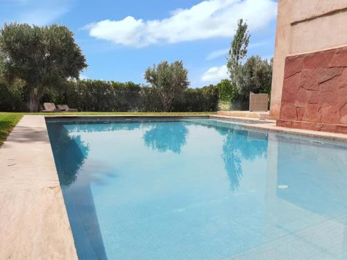 Kolam renang di atau dekat dengan Elegant Villa in Marrakech with a Private Pool.