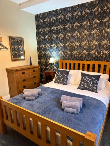 เตียงในห้องที่ Church Street Apartments