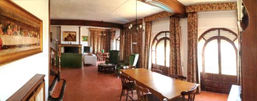 Galeriebild der Unterkunft Authentic Chalet in Grazalema with Private Pool in Grazalema