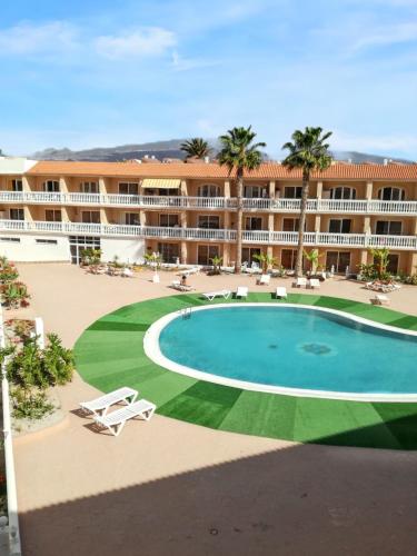 Charming Studio in Costa del Silencio, 45 m², Near Pool