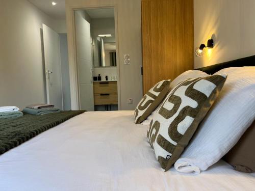 Gîte l Ainstant à 2 pas de la rivière, proche CNPE et A42