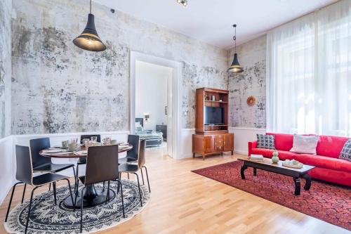 Boutique Luxury - Central & Quiet