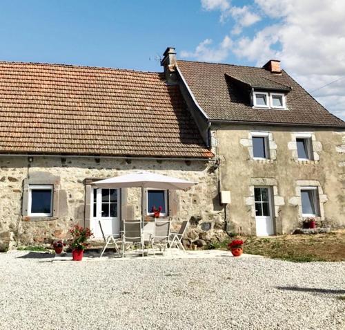 Maison conviviale à Bagnols avec terrasse et jardin