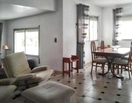 Χώρος καθιστικού στο Elegant Villa in Benicarló with Private Pool