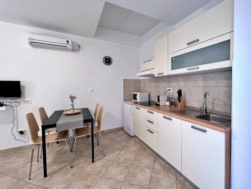 Fotografie z fotogalerie ubytování Apartments Pinta de Sol v destinaci Čižići