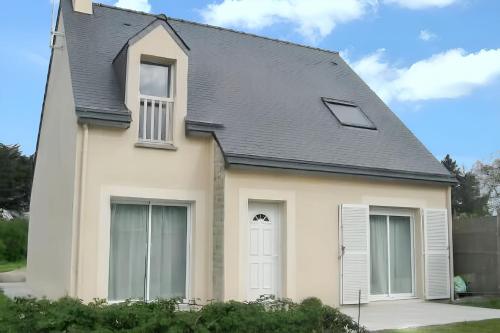 Maison charmante à Perros-Guirec avec terrasse et jardin