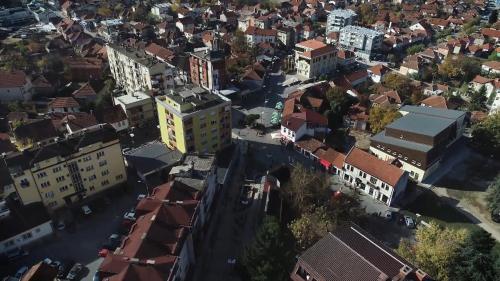 Nespecifikovaný výhled na destinaci Surdulica nebo výhled na město při pohledu z apartmánu