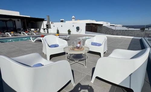 Πισίνα στο ή κοντά στο Lovely Casa Deseada