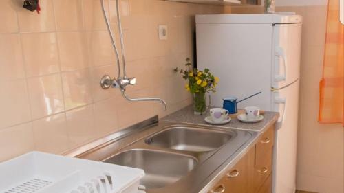 Φωτογραφία από το άλμπουμ του Apartment Neva σε Rogoznica