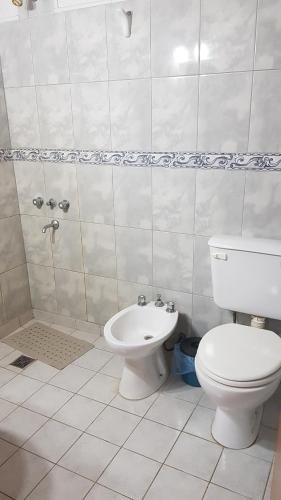 Ένα μπάνιο στο Departamentos Minsu 2