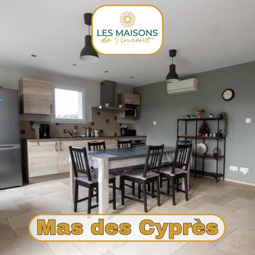 Mas des Cyprès, clim - jardin en Camargue