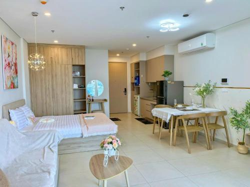 Kuchyň nebo kuchyňský kout v ubytování The Sóng Apartment 5 Stars Vung Tau - Căn Hộ Du Lịch Biển 5 Sao Vũng Tàu - MINH TOẢN's Homestay
