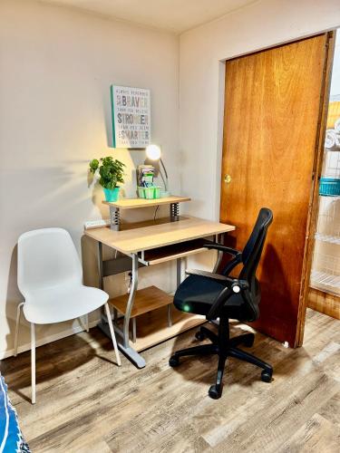 Φωτογραφία από το άλμπουμ του Cozy Private Room with Shared Bathroom on the 1st Floor - Conveniently Located near SeaTac Airport and Downtown στο Σιάτλ