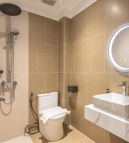 Ένα μπάνιο στο vLuna Can Tho Hotel