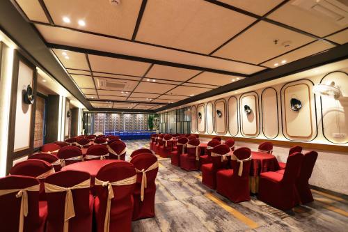 The Elegance Hotelにあるシーティングエリア