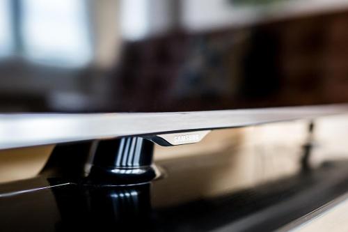 a close up of a metal rail on a table at Work & stay Langenfeld in Langenfeld