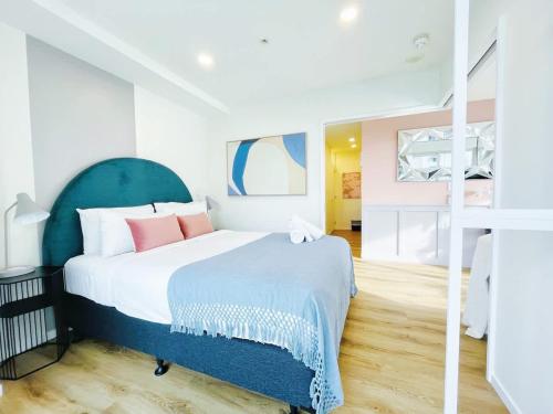 Gallery image of Tasteful Luxury Modern 2BR with Aircon in the City Next to Albert Park in Auckland