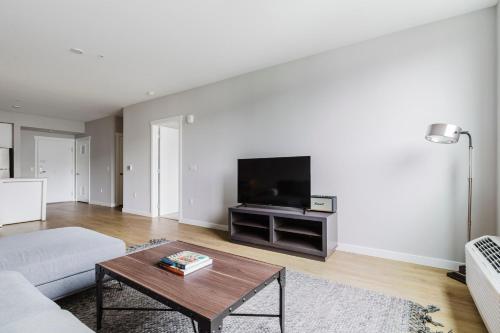 Gallery image of Blueground Newcastle pool wd nr parks SEA-818 in Seattle