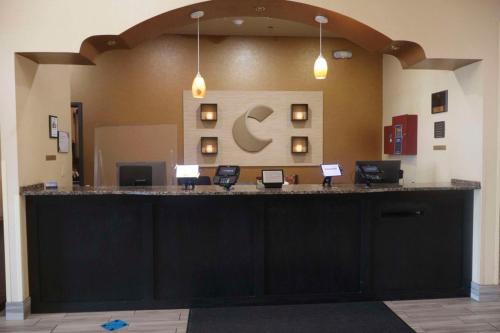 a lobby with a large counter in a hospital at Comfort Inn & Suites Burnet in Burnet