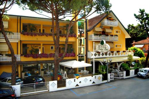 Gallery image of Pinetina Mare Baby Family Hotel in Cervia