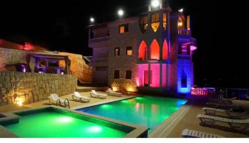 Piscina a Palace in heaven o a prop