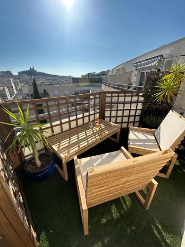 Stunning rooftop, near Cours Julien