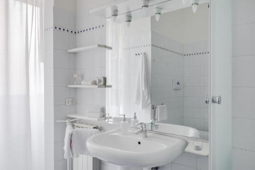 Casa Buonarroti, Rome, City Center, Elegant and Quiet Apartment