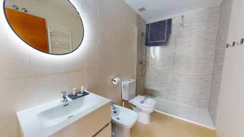 Koupelna v ubytování Casa Principe F - Murcia Holiday Rentals Property
