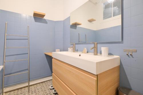 Kúpeľňa v ubytovaní Miraflores, appartement en ville