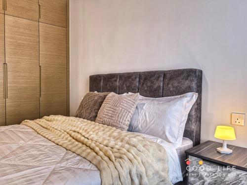 Postel nebo postele na pokoji v ubytování R&F Princess Cove 3BR, JB CIQ, Shopping Malls, by Good Life Homestay