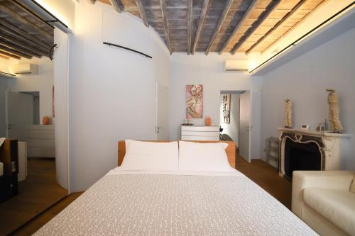 500m from Piazza di Spagna - Canova Home by Hôtea