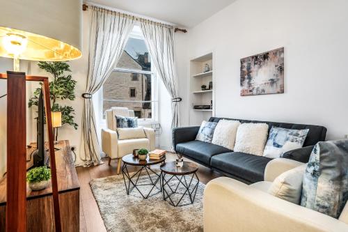Cozy Central 2 Bed Apt with Great View - Parking photo 30