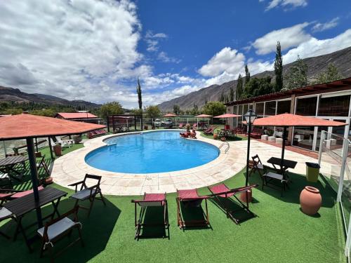 Πισίνα στο ή κοντά στο El Portal de La Quebrada