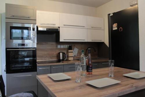 Dapur atau dapur kecil di Sunshine Apartment