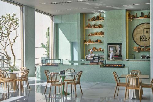 Dapur atau dapur kecil di Dusit Thani LakeView Cairo